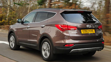 Hyundai Santa Fe 2.2 CRDi Premium rear tracking