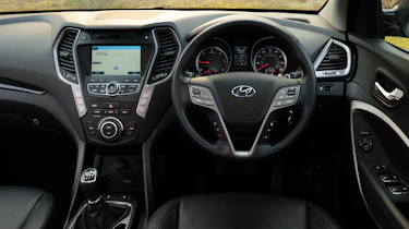 Hyundai Santa Fe 2.2 CRDi Premium interior