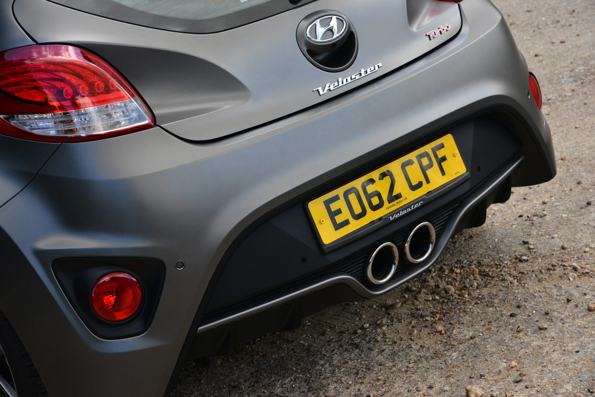 Hyundai Veloster Turbo rear detail
