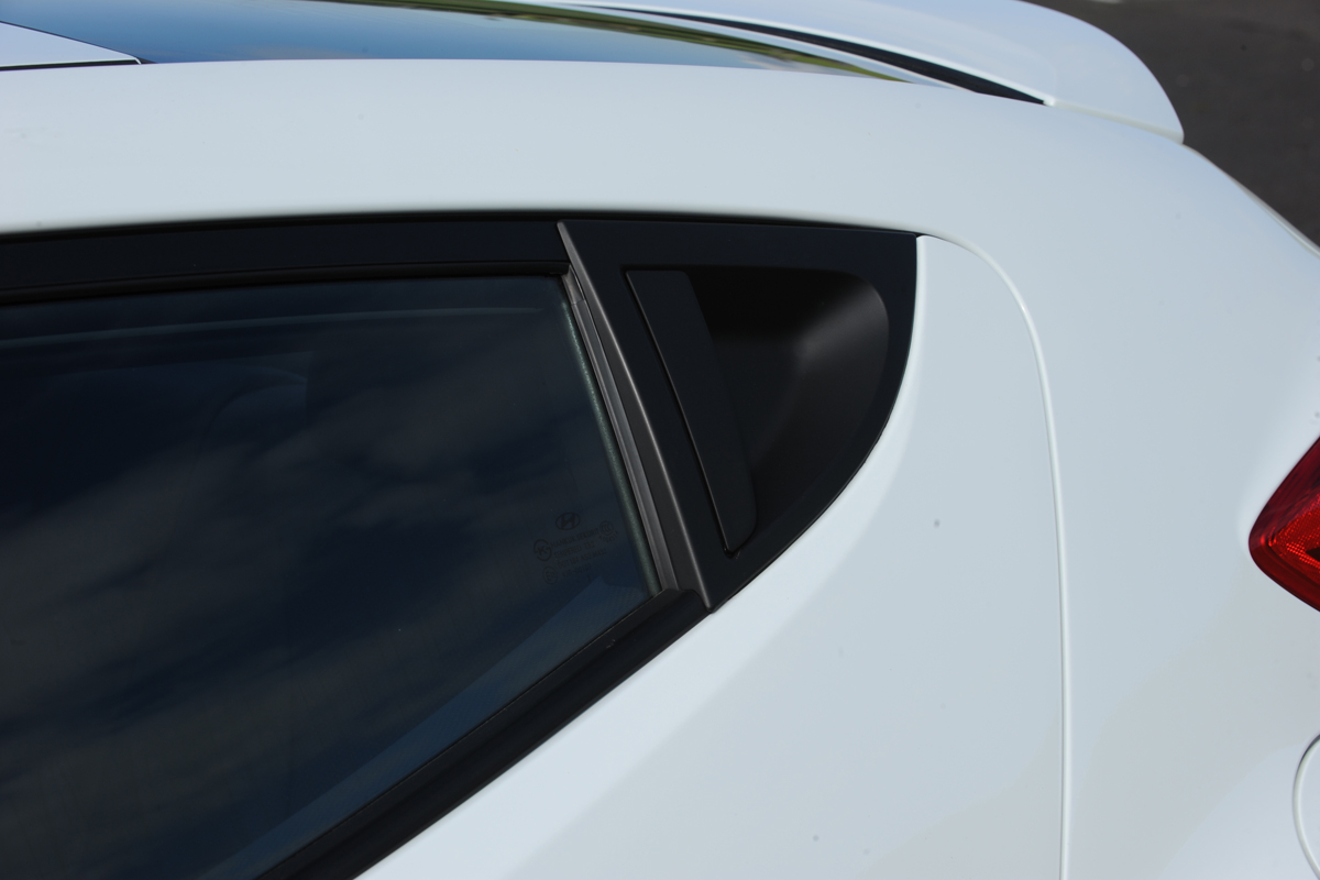 Hyundai Veloster Turbo door handle
