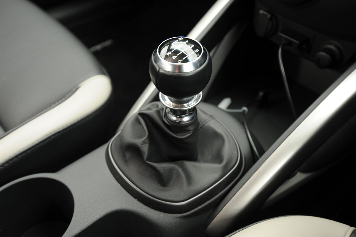 Hyundai Veloster Turbo gearlever