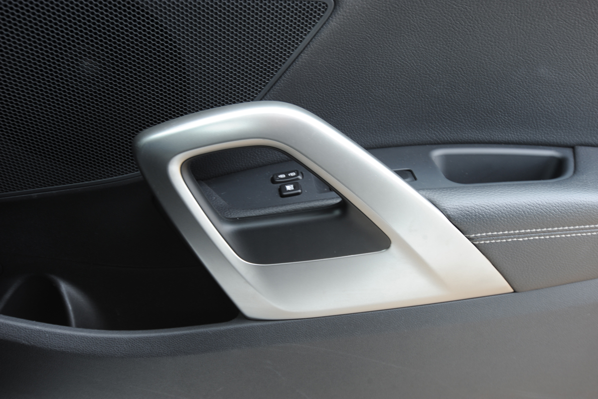Hyundai Veloster Turbo door handle
