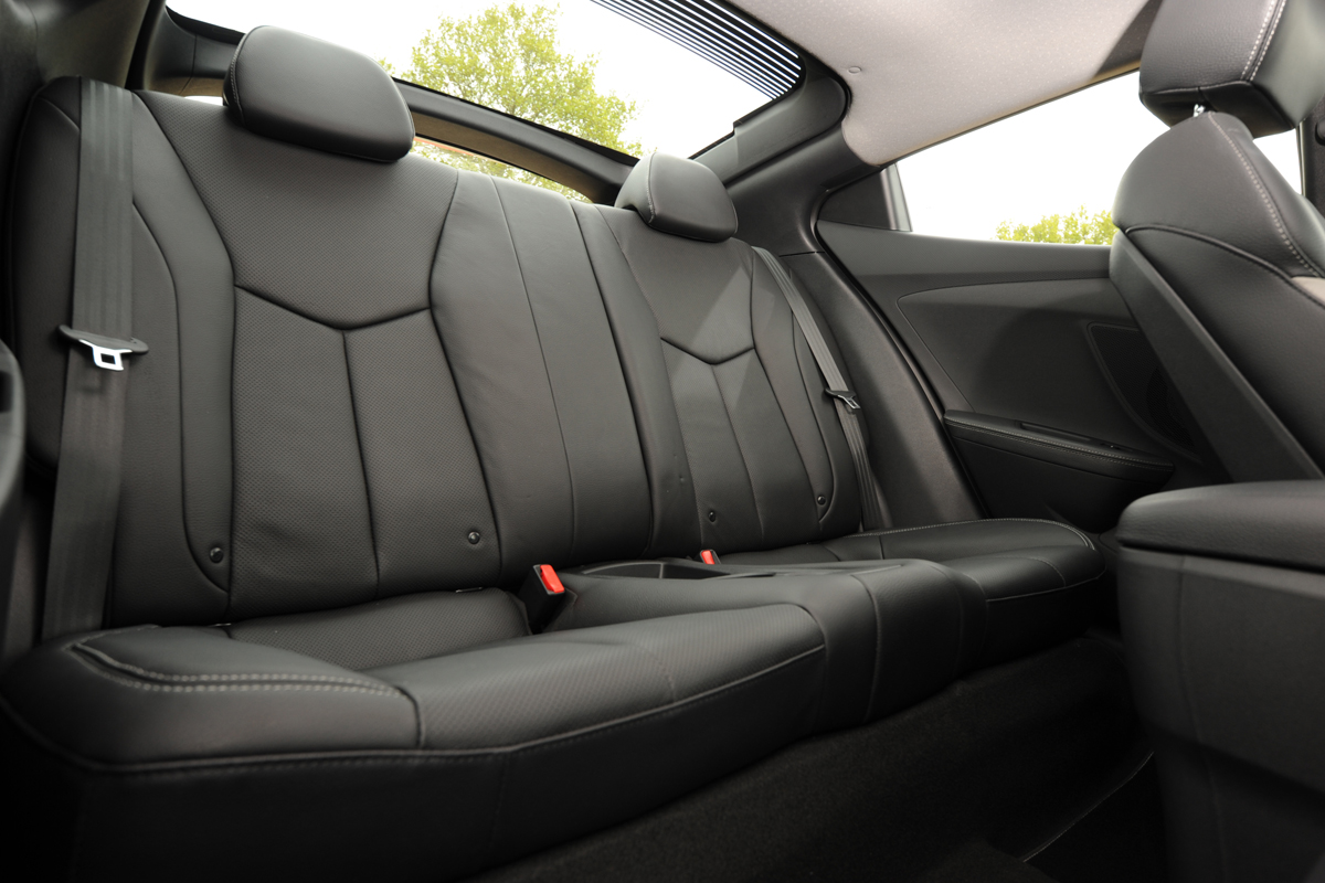 Hyundai Veloster Turbo rear seats