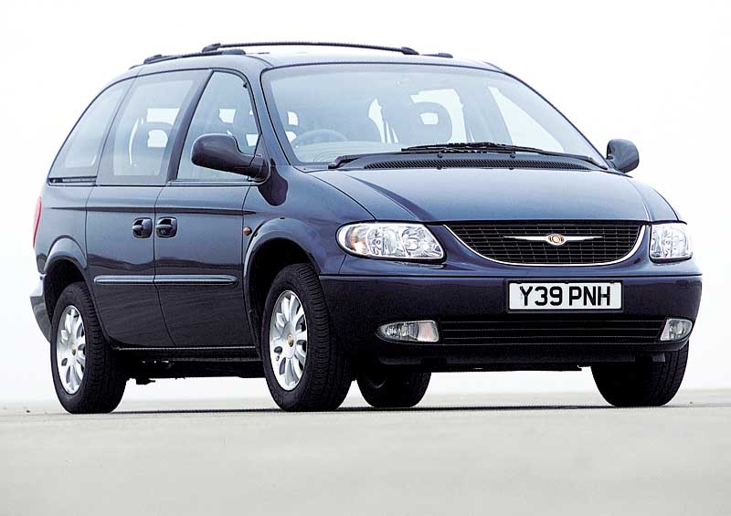 Front view of Chrysler Voyager