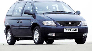 Front view of Chrysler Voyager