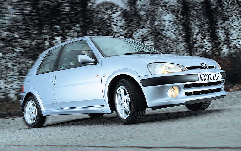 Side view of Peugeot 106