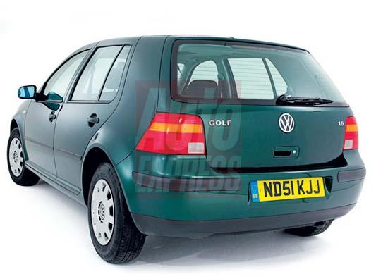 Rear view of Volkswagen Golf MkIV