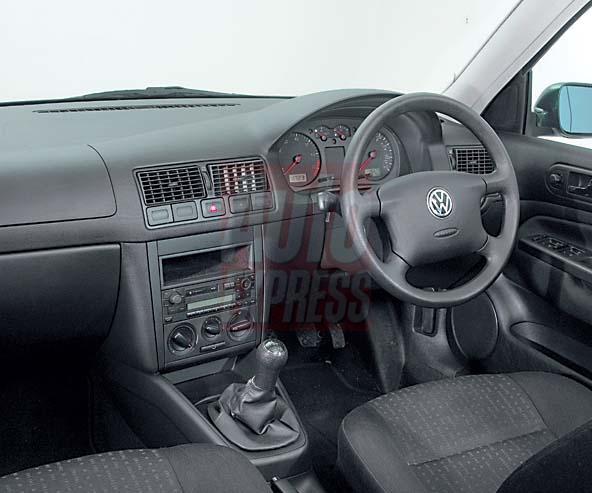 Volkswagen Golf MkIV interior
