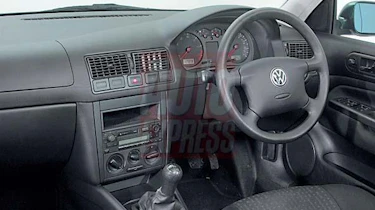 Volkswagen Golf MkIV interior