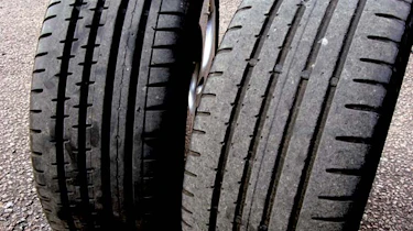 VW Golf tyre image