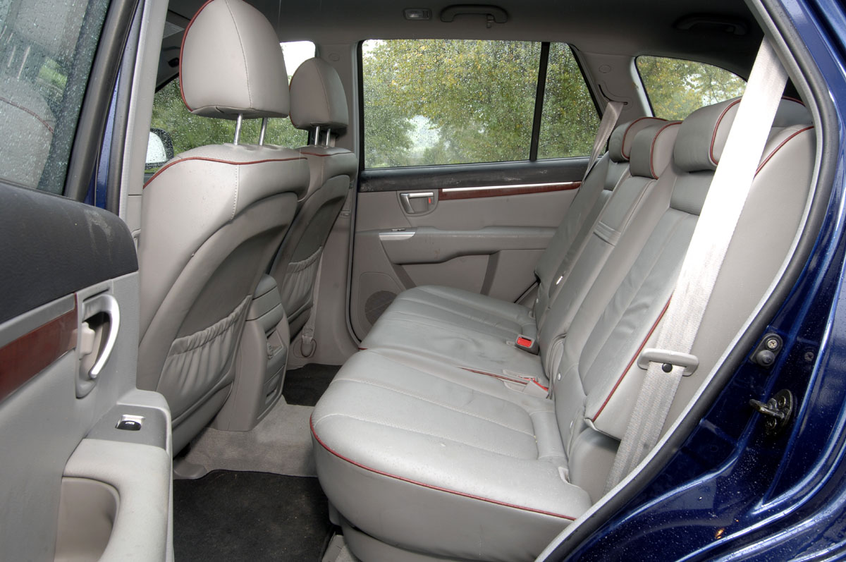 Hyundai Santa Fe CDX+ rear seats