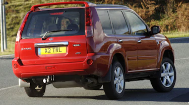 Nissan X-Trail Aventura rear