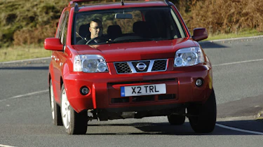 Nissan X-Trail Aventura front