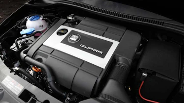 SEAT Leon Cupra engine