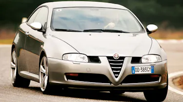 Alfa Romeo GT Q2