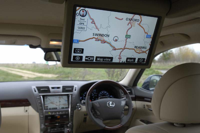 Lexus LS460 SE-L inside view