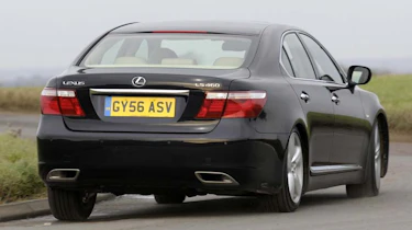Lexus LS460 SE-L rear view