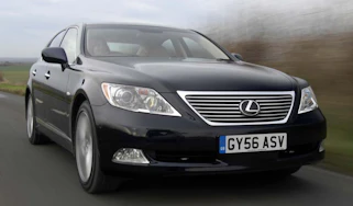 Lexus LS460 SE-L front view
