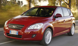 Kia Cee’d CRDi front view