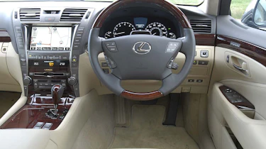 Lexus LS460 dashboard