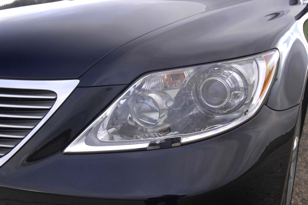 Lexus LS460 headlight