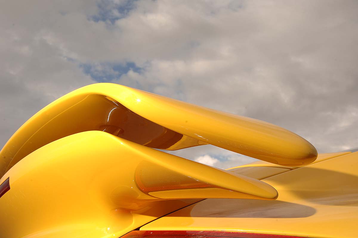 Porsche 911 rear spoiler