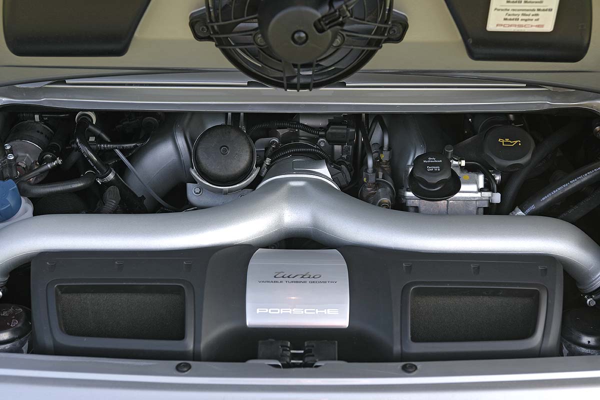 Porsche 911 Turbo engine