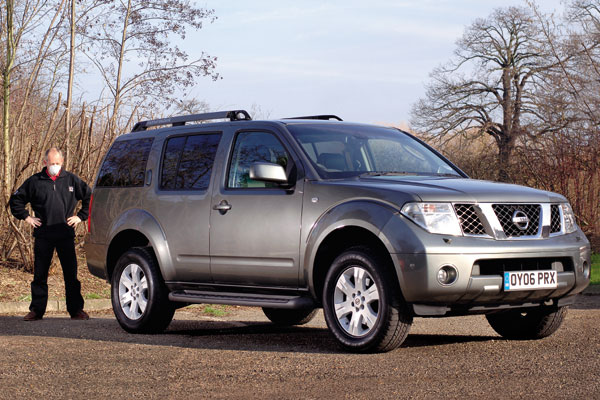 Nissan Pathfinder 2.5 dCi T-Spec