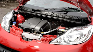 Peugeot 107 Sport XS engine