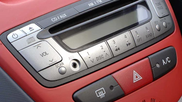 Peugeot 107 Sport XS radio