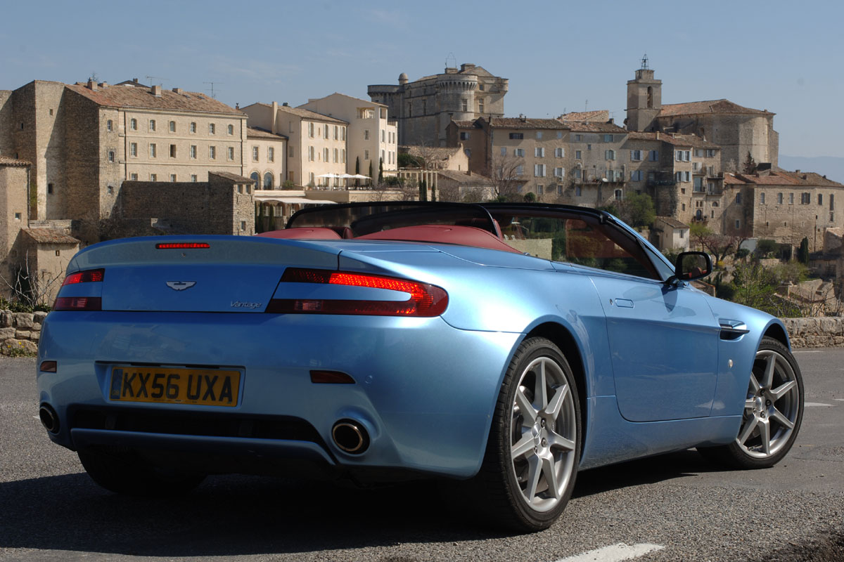 Aston Martin Vantage Roadster