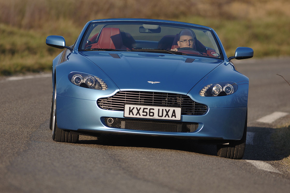 Aston Martin Vantage Roadster