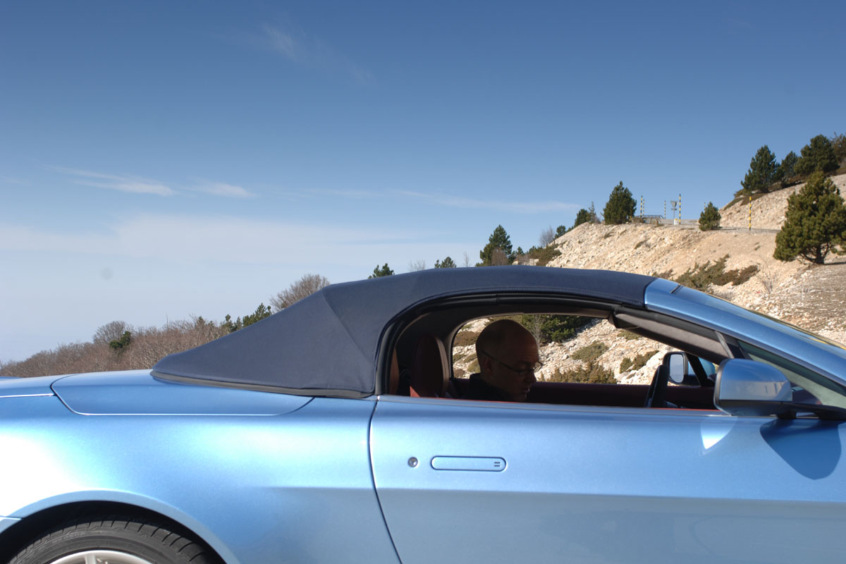Aston Martin Vantage Roadster