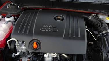 Dodge Avenger 2.0 engine