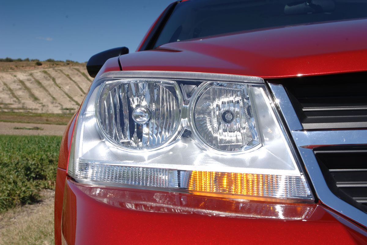 Dodge Avenger 2.0 headlamp