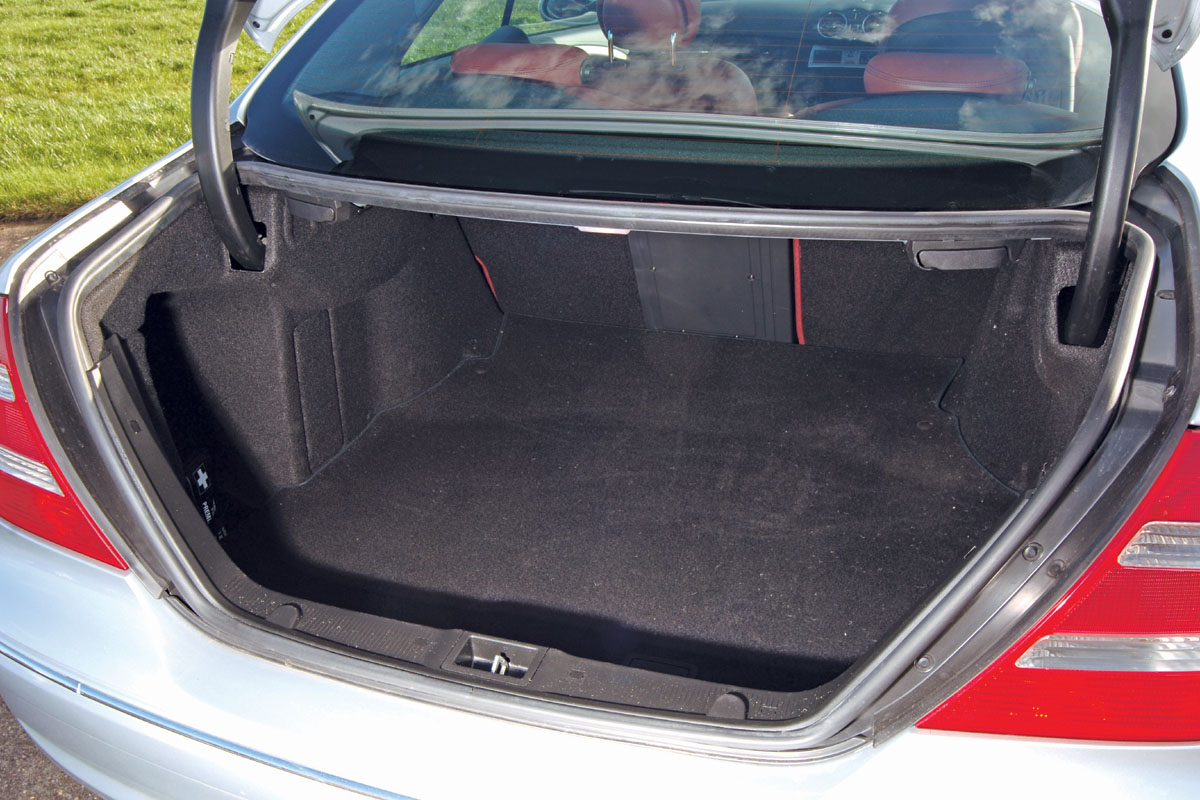 Mercedes CLK 320 CDI Sport boot