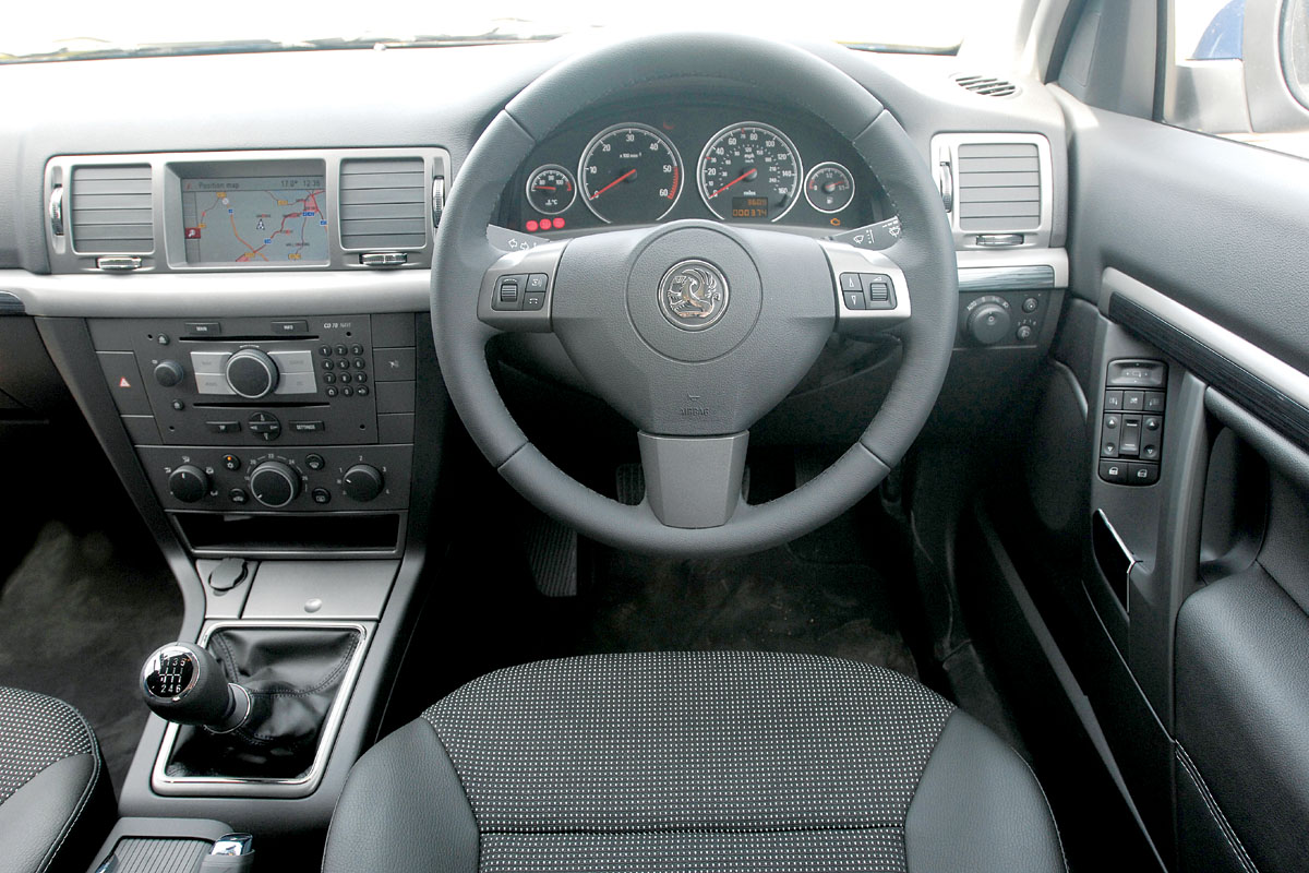 Vauxhall Vectra dashboard