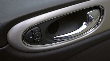 Jaguar XJ 2.7D Sport door handle