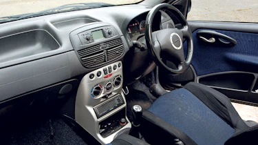 Fiat Punto interior