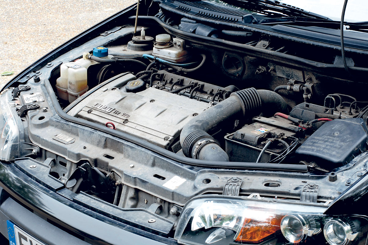 Fiat Punto engine
