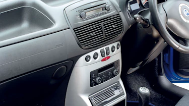 Fiat Punto interior