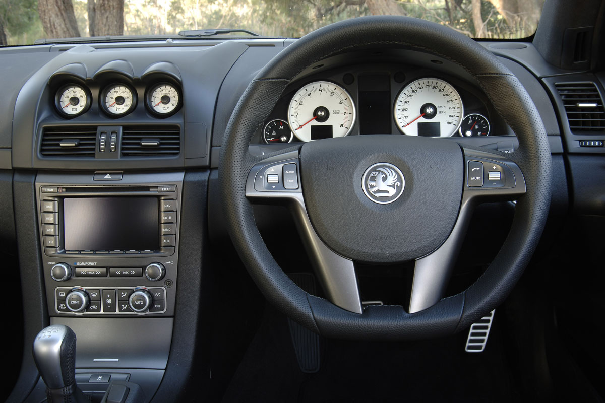 Vauxhall VXR8 dash
