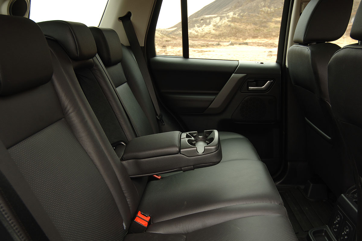 Land Rover Freelander TD4 rear seats
