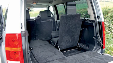Land Rover Discovery boot
