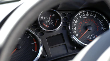 Peugeot 207 GTi dashboard