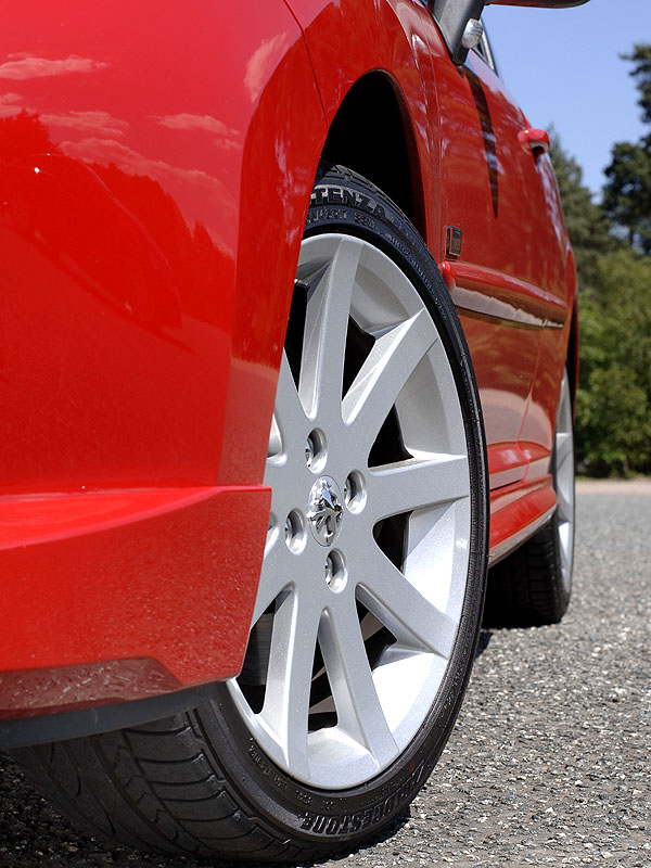 Peugeot 207 GTi wheel
