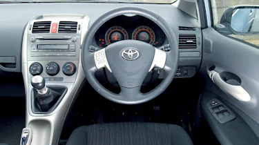 Toyota Auris dashboard