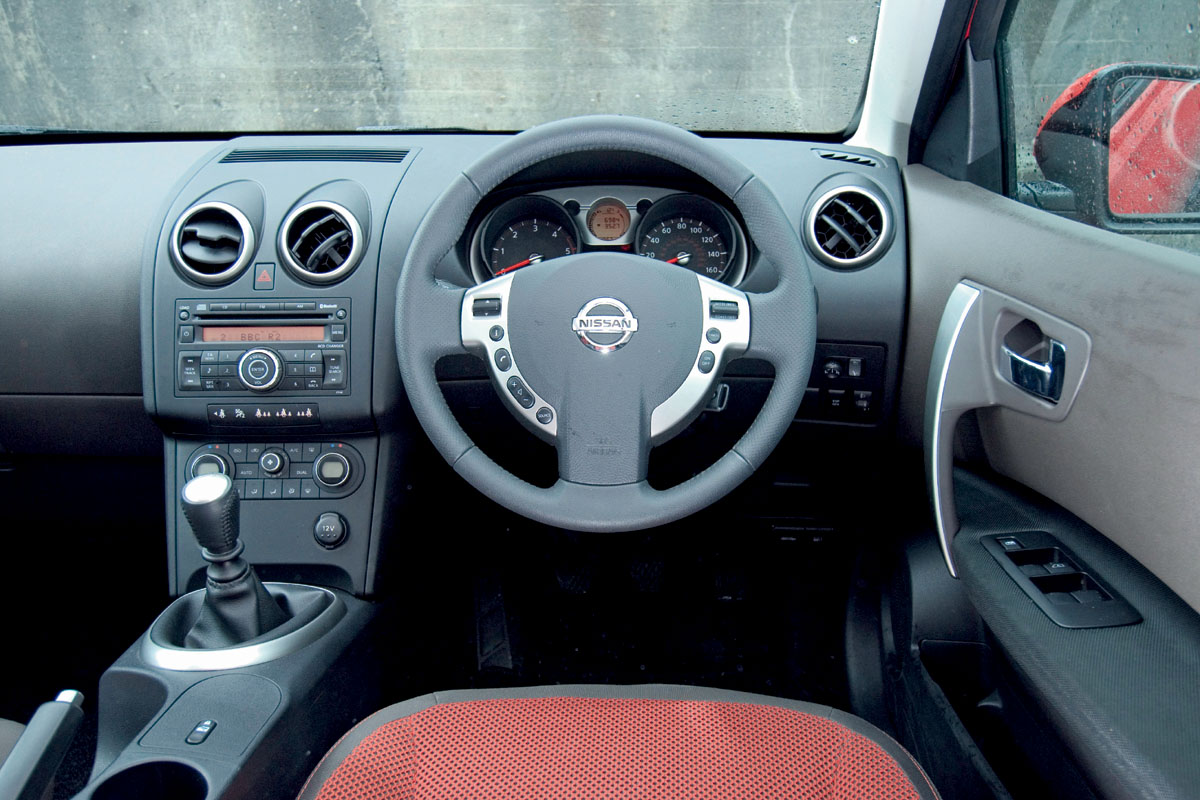 Nissan Qashqai dashboard