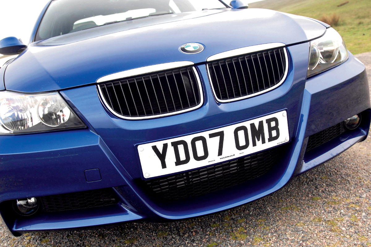 BMW 320d front grille