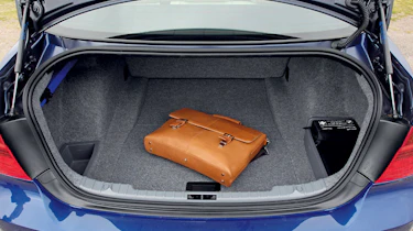 BMW320d boot